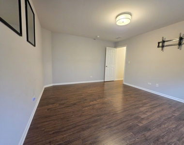 3350 Ravinia Circle - Photo Thumbnail 6
