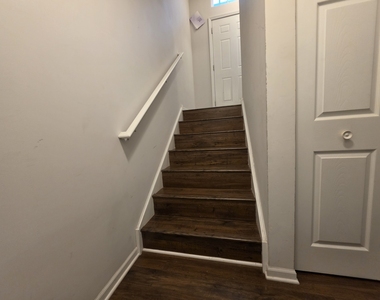 3350 Ravinia Circle - Photo Thumbnail 8