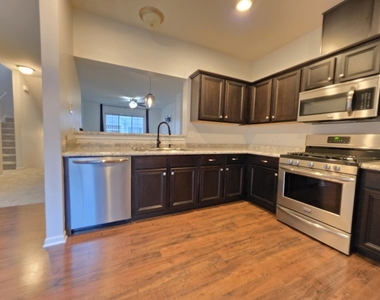 3350 Ravinia Circle - Photo Thumbnail 24