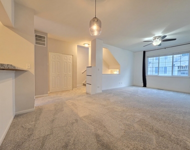 3350 Ravinia Circle - Photo Thumbnail 14