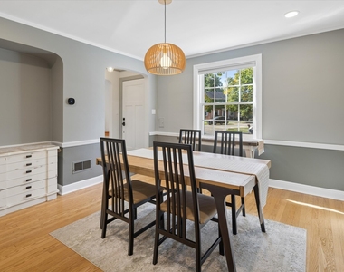 5825 N Caldwell Avenue - Photo Thumbnail 3