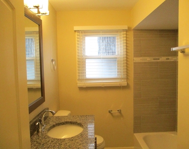 448 Midway Drive - Photo Thumbnail 11