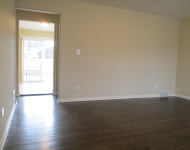 448 Midway Drive - Photo Thumbnail 6