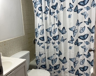 4809 W Engle Road - Photo Thumbnail 7
