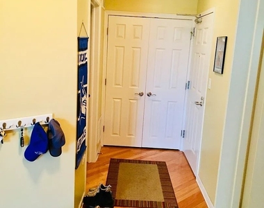 77 N Quentin Road - Photo Thumbnail 12