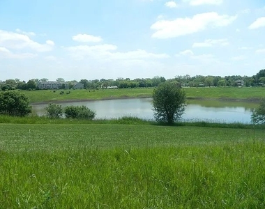 77 N Quentin Road - Photo Thumbnail 15