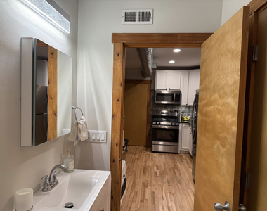 4104 N Mozart Street - Photo Thumbnail 14