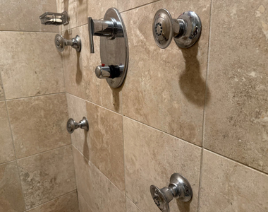 4104 N Mozart Street - Photo Thumbnail 12