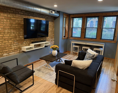 4104 N Mozart Street - Photo Thumbnail 1