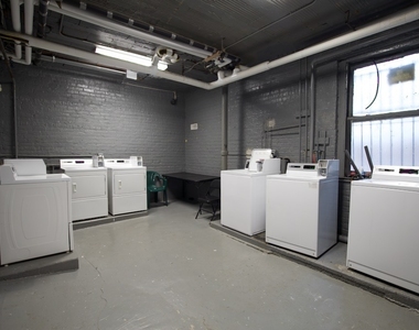 4735 N Beacon Street - Photo Thumbnail 14