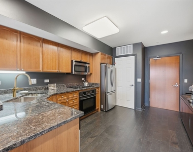 255 E Liberty Drive - Photo Thumbnail 1