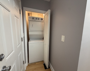2449 N Ridgeway Avenue - Photo Thumbnail 11