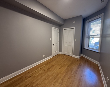2449 N Ridgeway Avenue - Photo Thumbnail 6