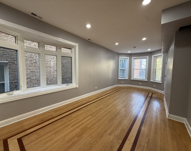 2449 N Ridgeway Avenue - Photo Thumbnail 2