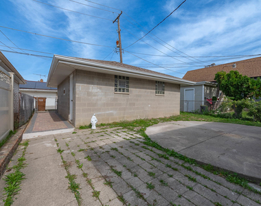7224 W 60th Place - Photo Thumbnail 25