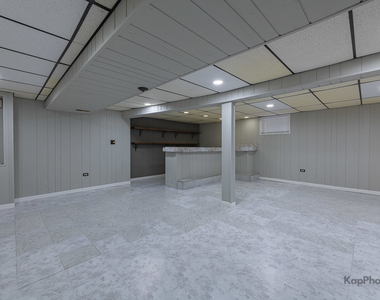 7224 W 60th Place - Photo Thumbnail 18