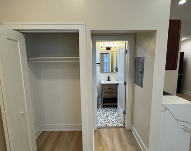 444 N State Street - Photo Thumbnail 9
