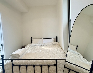 1449 N Ashland Avenue - Photo Thumbnail 10