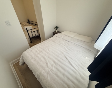 1449 N Ashland Avenue - Photo Thumbnail 15
