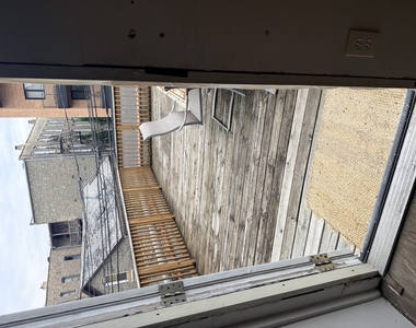 1449 N Ashland Avenue - Photo Thumbnail 23