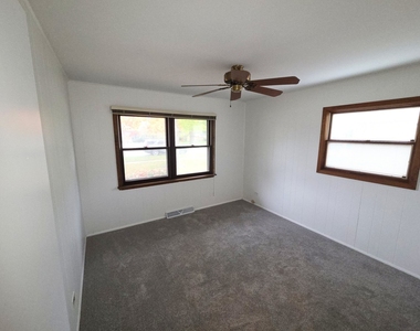 73 Forest Lane - Photo Thumbnail 18