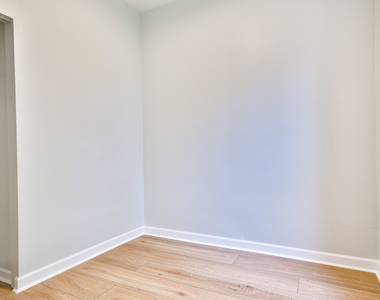 1450 N Washtenaw Avenue - Photo Thumbnail 9