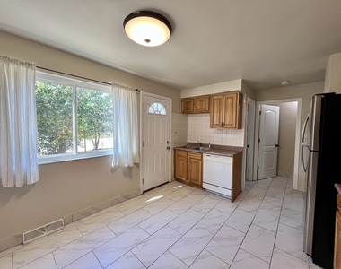5025 Suffield Court - Photo Thumbnail 5