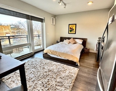 2407 W Eastwood Avenue - Photo Thumbnail 1
