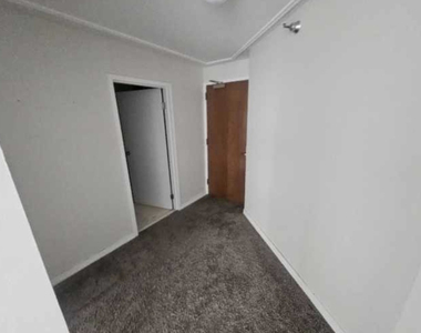 401 E Ontario Street - Photo Thumbnail 8