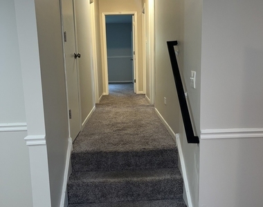 17007 Marilyn Drive - Photo Thumbnail 9