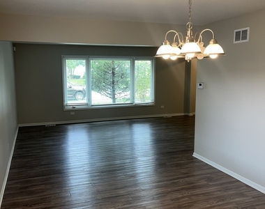 17007 Marilyn Drive - Photo Thumbnail 8