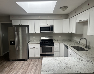 17007 Marilyn Drive - Photo Thumbnail 2