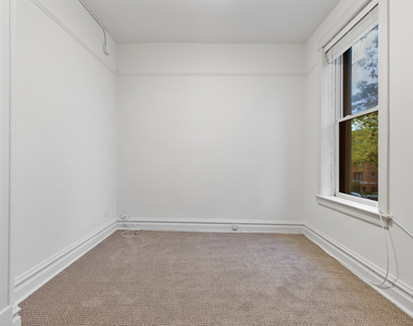 3746 N Lakewood Avenue - Photo Thumbnail 13
