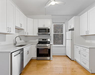 3746 N Lakewood Avenue - Photo Thumbnail 7