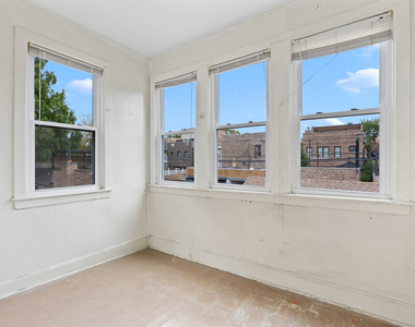3746 N Lakewood Avenue - Photo Thumbnail 14