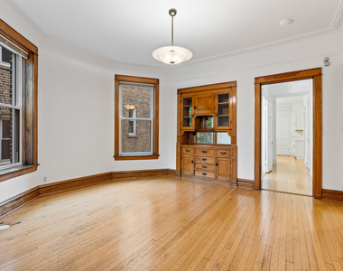 3746 N Lakewood Avenue - Photo Thumbnail 4