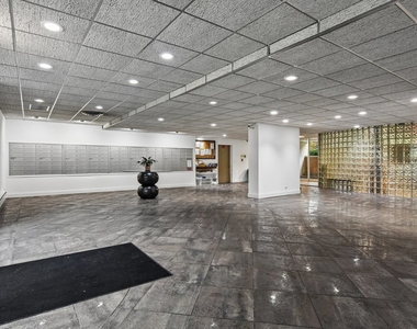 1301 N Western Avenue - Photo Thumbnail 28