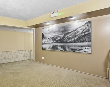 1301 N Western Avenue - Photo Thumbnail 26