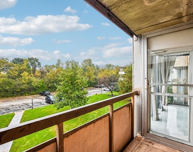 1301 N Western Avenue - Photo Thumbnail 22