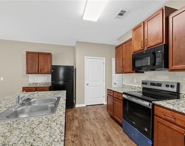 514 Altama Way - Photo Thumbnail 6
