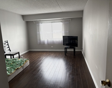 375 Plum Creek Drive - Photo Thumbnail 5