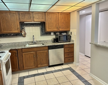 375 Plum Creek Drive - Photo Thumbnail 10