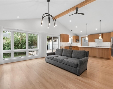 12405 S 75th Avenue - Photo Thumbnail 2