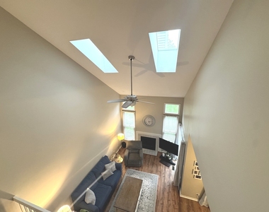1291 Rhodes Lane - Photo Thumbnail 11
