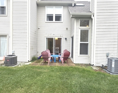 1291 Rhodes Lane - Photo Thumbnail 19