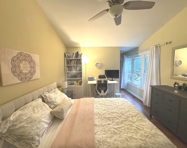 1291 Rhodes Lane - Photo Thumbnail 14