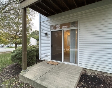 1221 Brookdale Drive - Photo Thumbnail 15