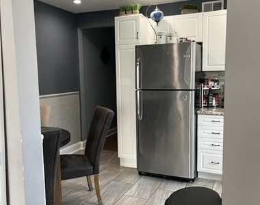 8835 Lavergne Avenue - Photo Thumbnail 5