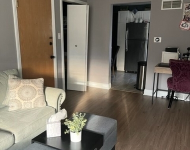 8835 Lavergne Avenue - Photo Thumbnail 1