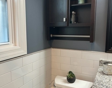 8835 Lavergne Avenue - Photo Thumbnail 11